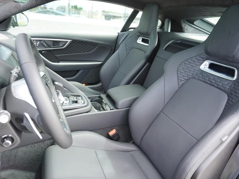 2024 Jaguar F-TYPE P450 photo 8
