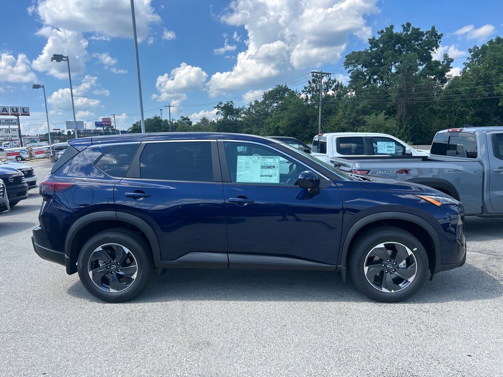 2026 Nissan Rogue SV photo 2