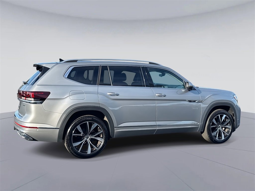 2024 Volkswagen Atlas SEL Premium R-Line photo 3