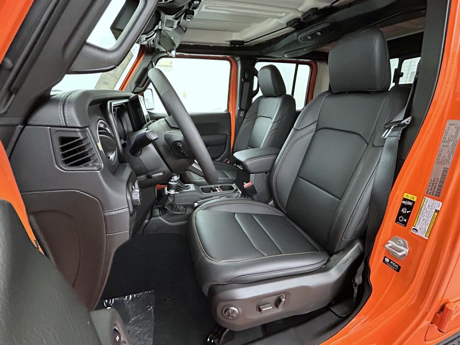 2025 Jeep Gladiator Sport photo 9