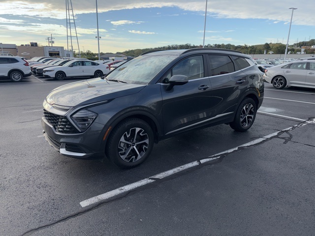 2024 Kia Sportage Hybrid EX photo 2