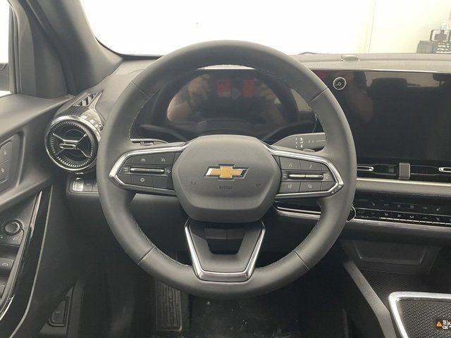 2026 Chevrolet Equinox LT photo 9
