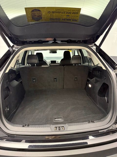 2022 Ford Edge SEL photo 52