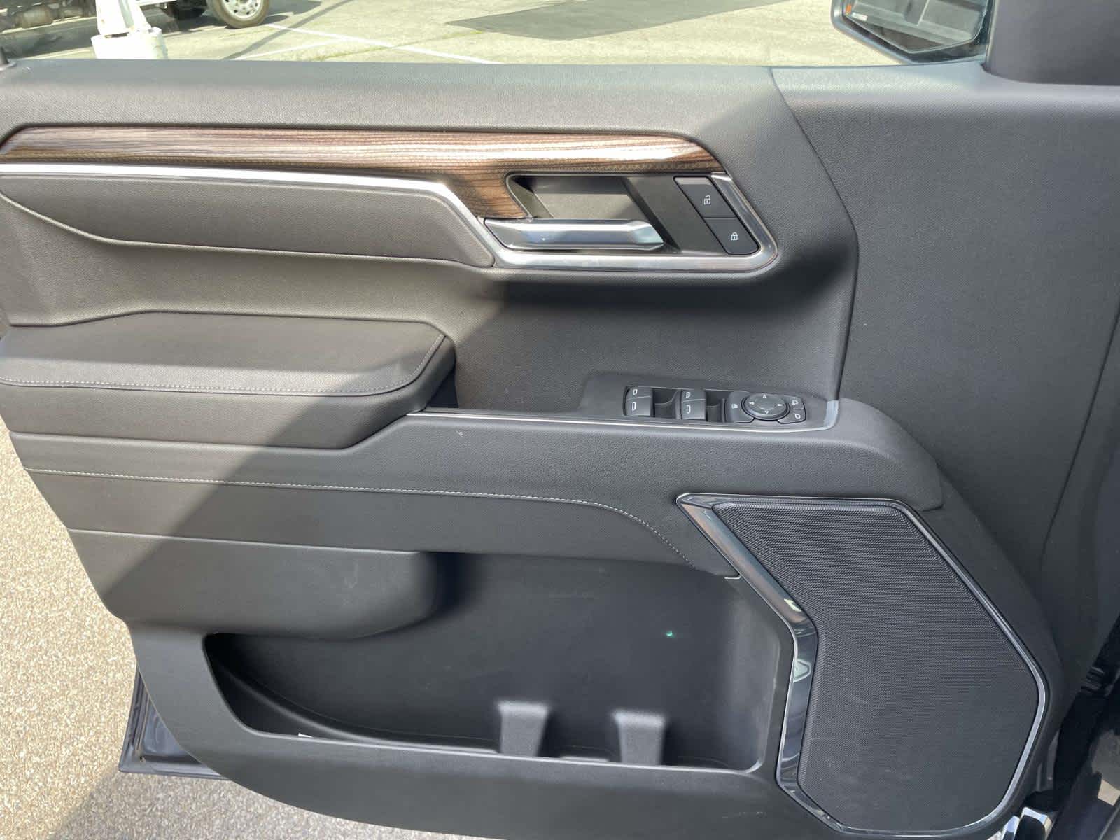 2023 Chevrolet Silverado 1500 LT photo 22