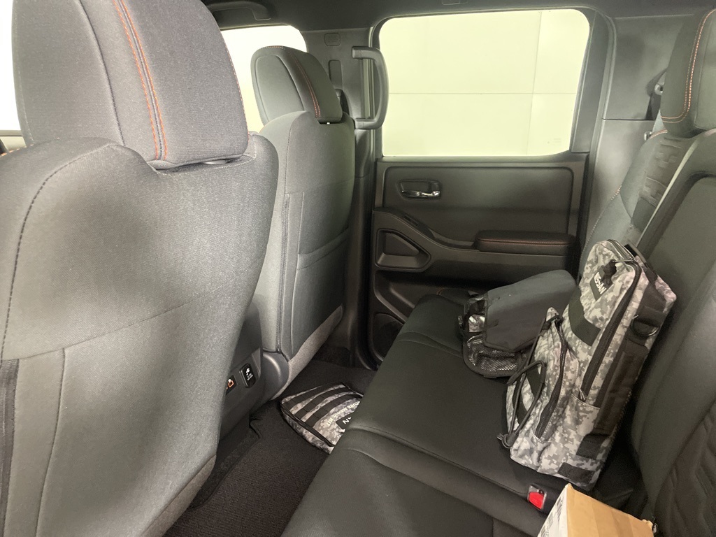 2025 Nissan Frontier PRO-4X photo 32