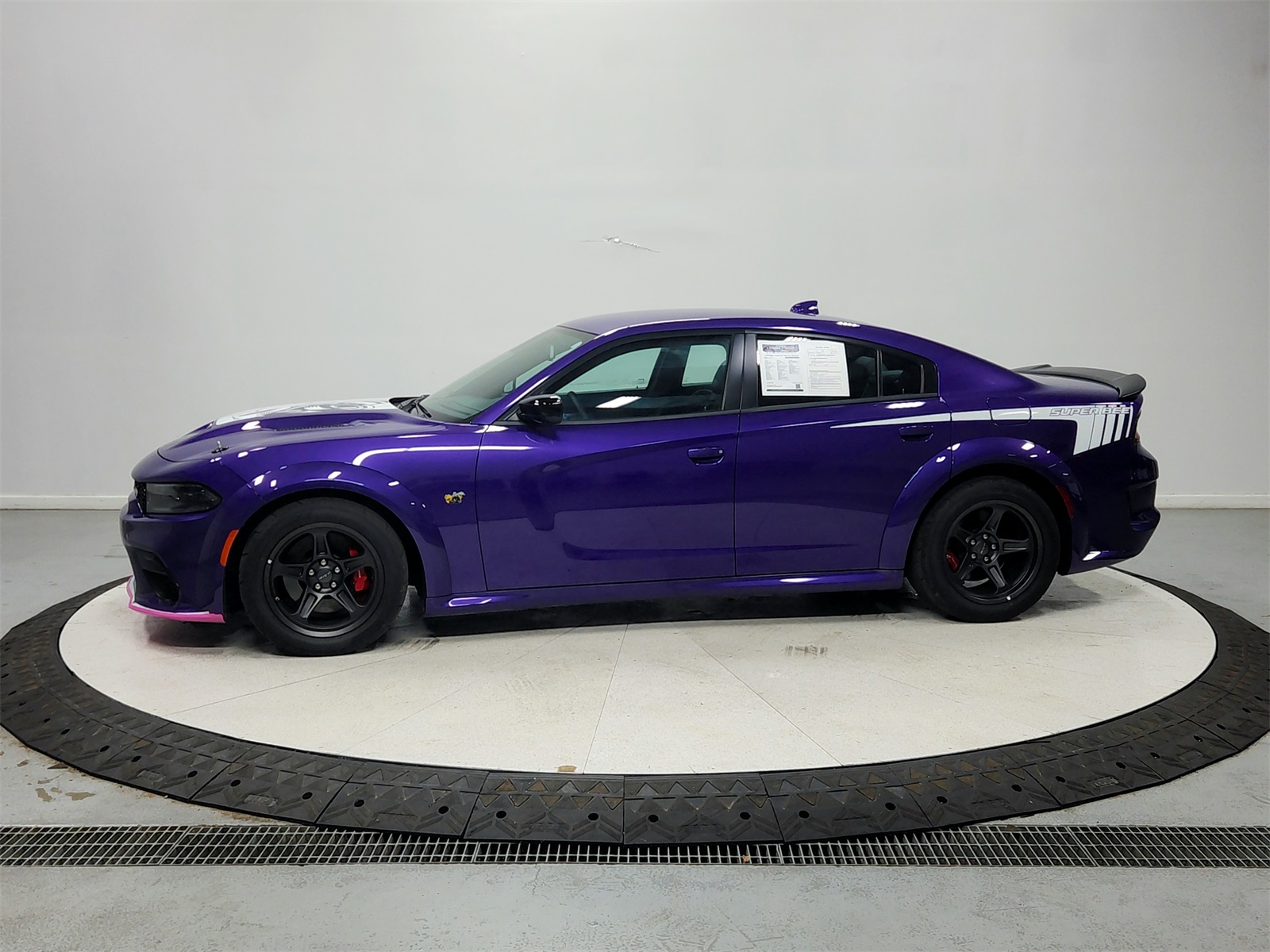 2023 Dodge Charger R/T Scat Pack Widebody photo 4
