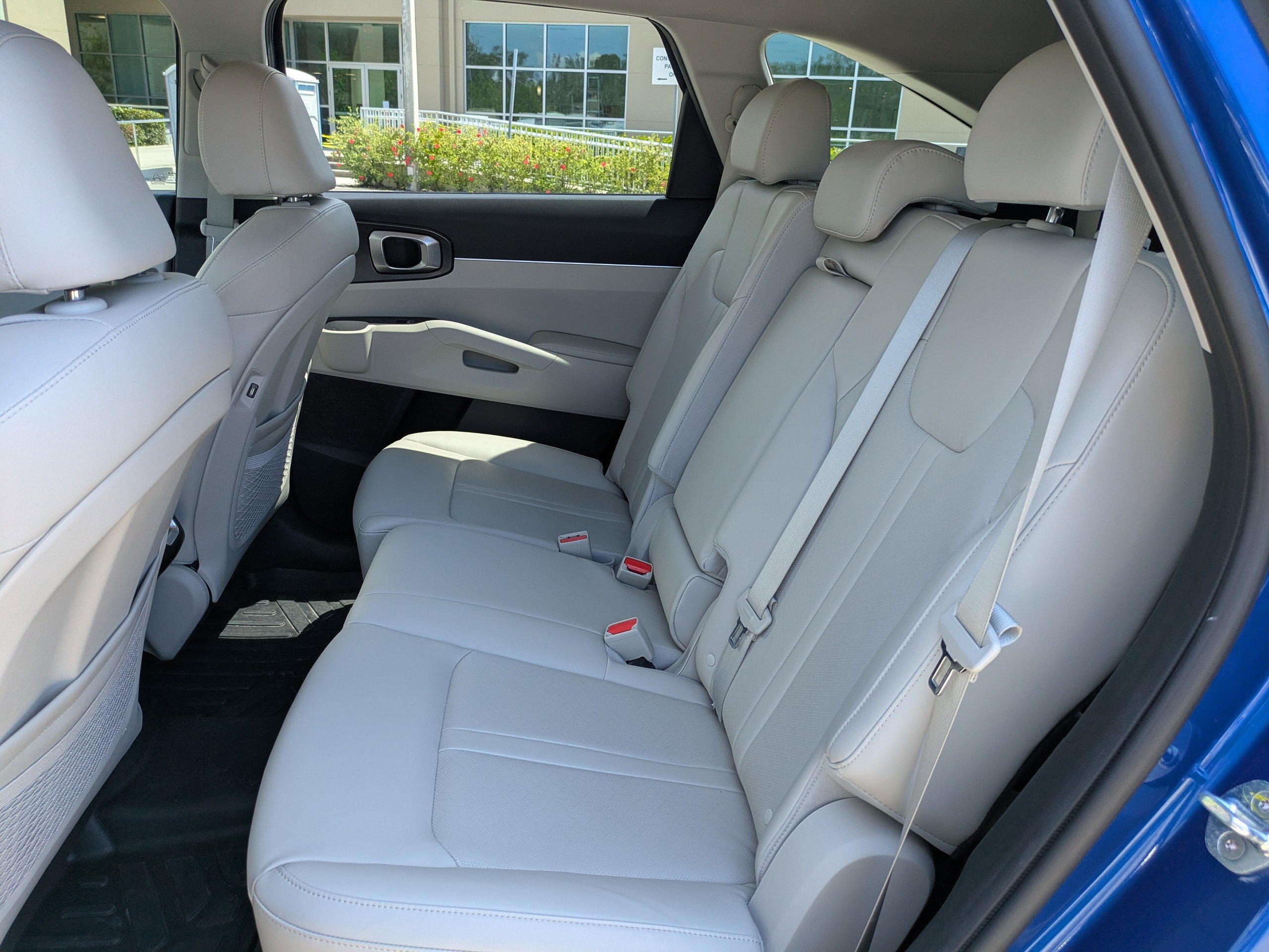2022 Kia Sorento S photo 15