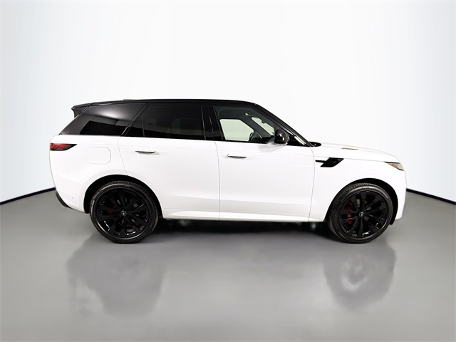 2025 Land Rover Range Rover Sport SE photo 4