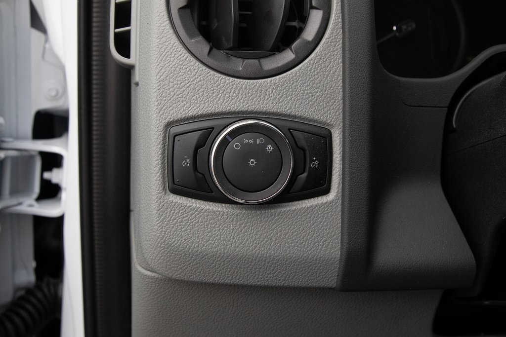 2026 Ford E-350 Base photo 31