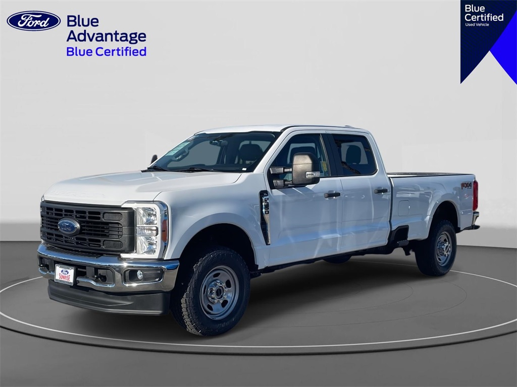 2023 Ford F-350 Super Duty XL's photo