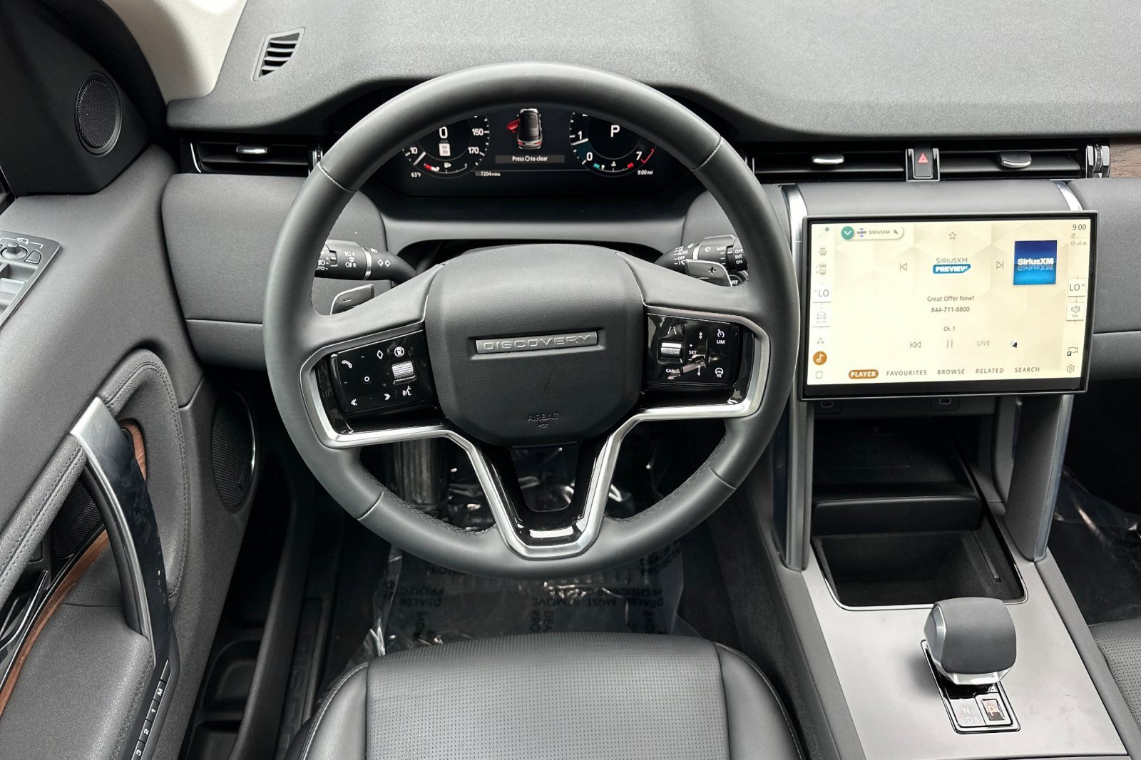 2024 Land Rover Discovery Sport S photo 24