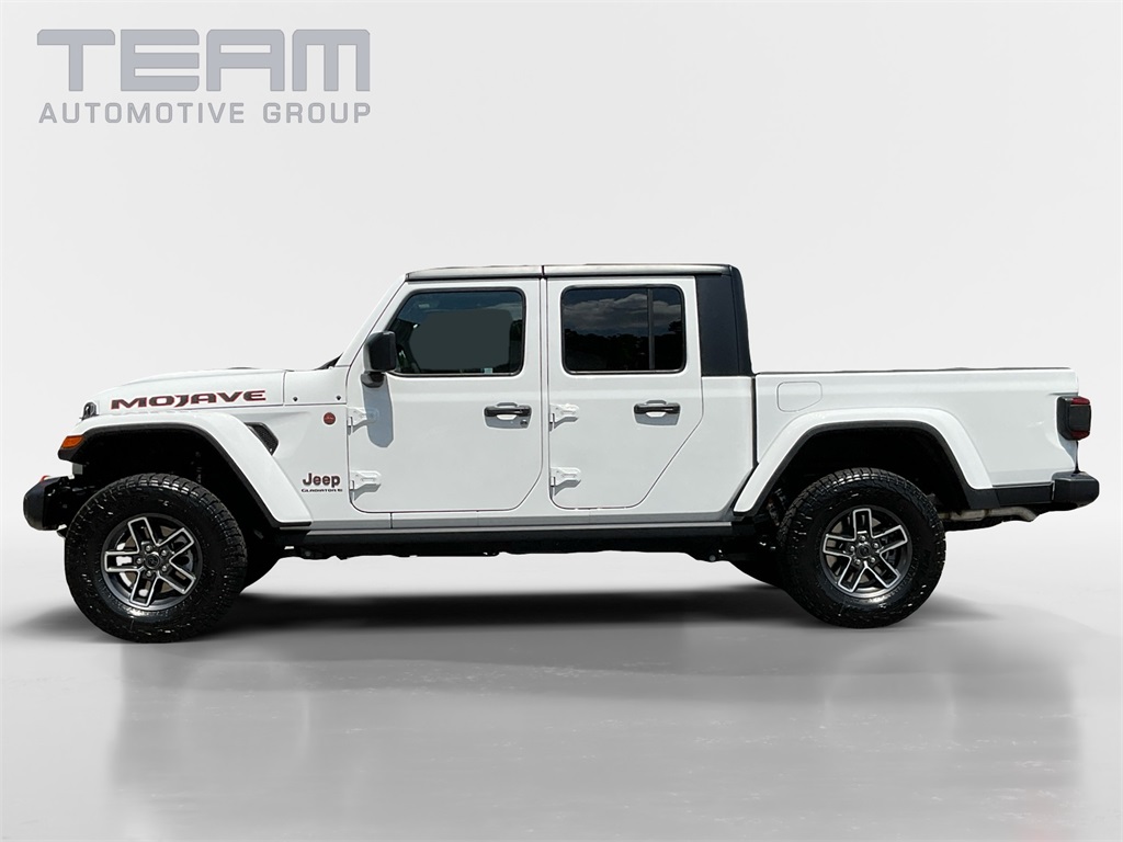 2025 Jeep Gladiator Mojave photo 4