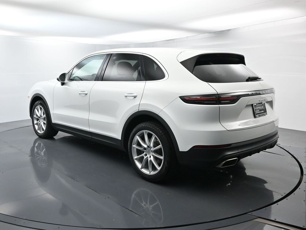 2020 Porsche Cayenne Base photo 2
