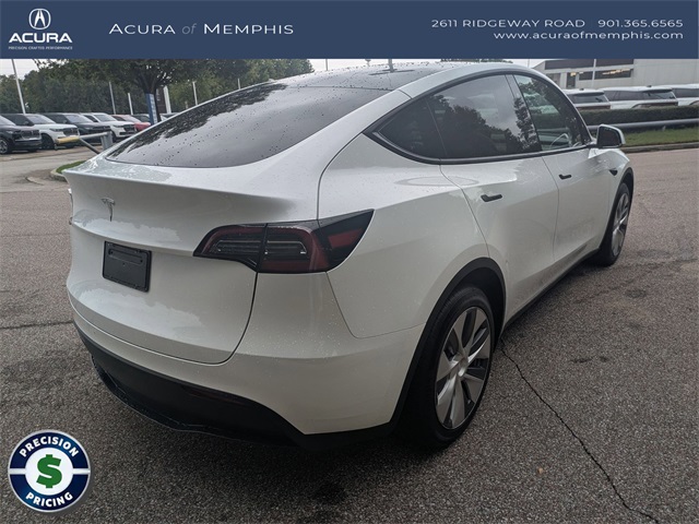 2024 Tesla Model Y Standard Range photo 5
