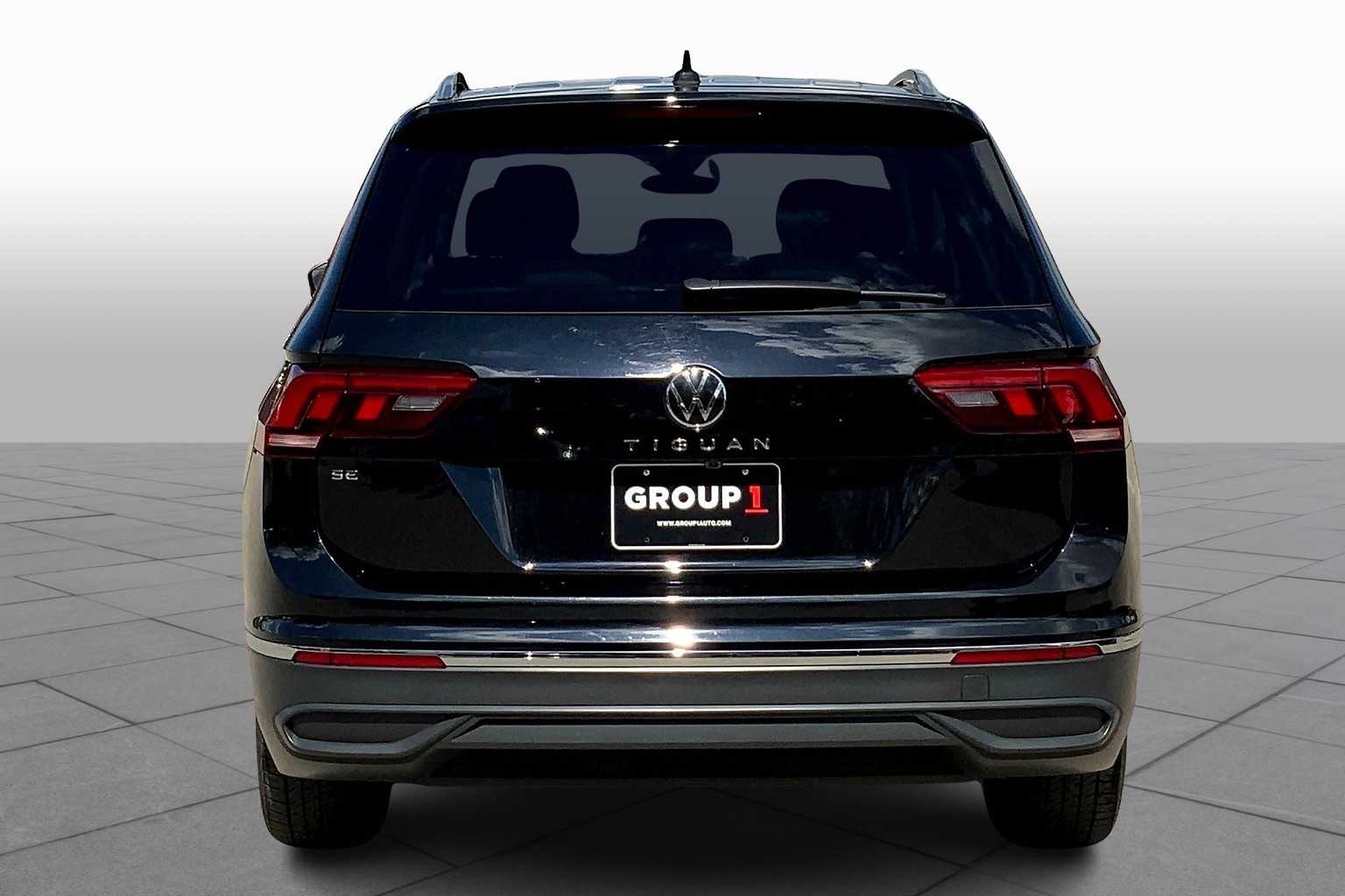 2024 Volkswagen Tiguan SE Wolfsburg Edition photo 4