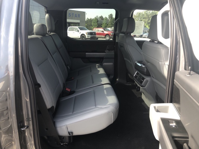 2025 Ford F-150 Lightning photo 20