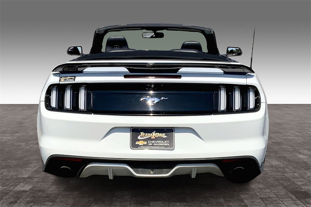 2017 Ford Mustang EcoBoost Premium photo 4