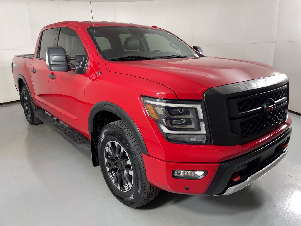 2021 Nissan Titan PRO-4X photo 2