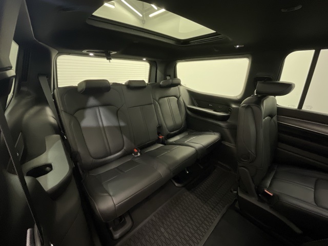2025 Jeep Wagoneer Series II Overland photo 23