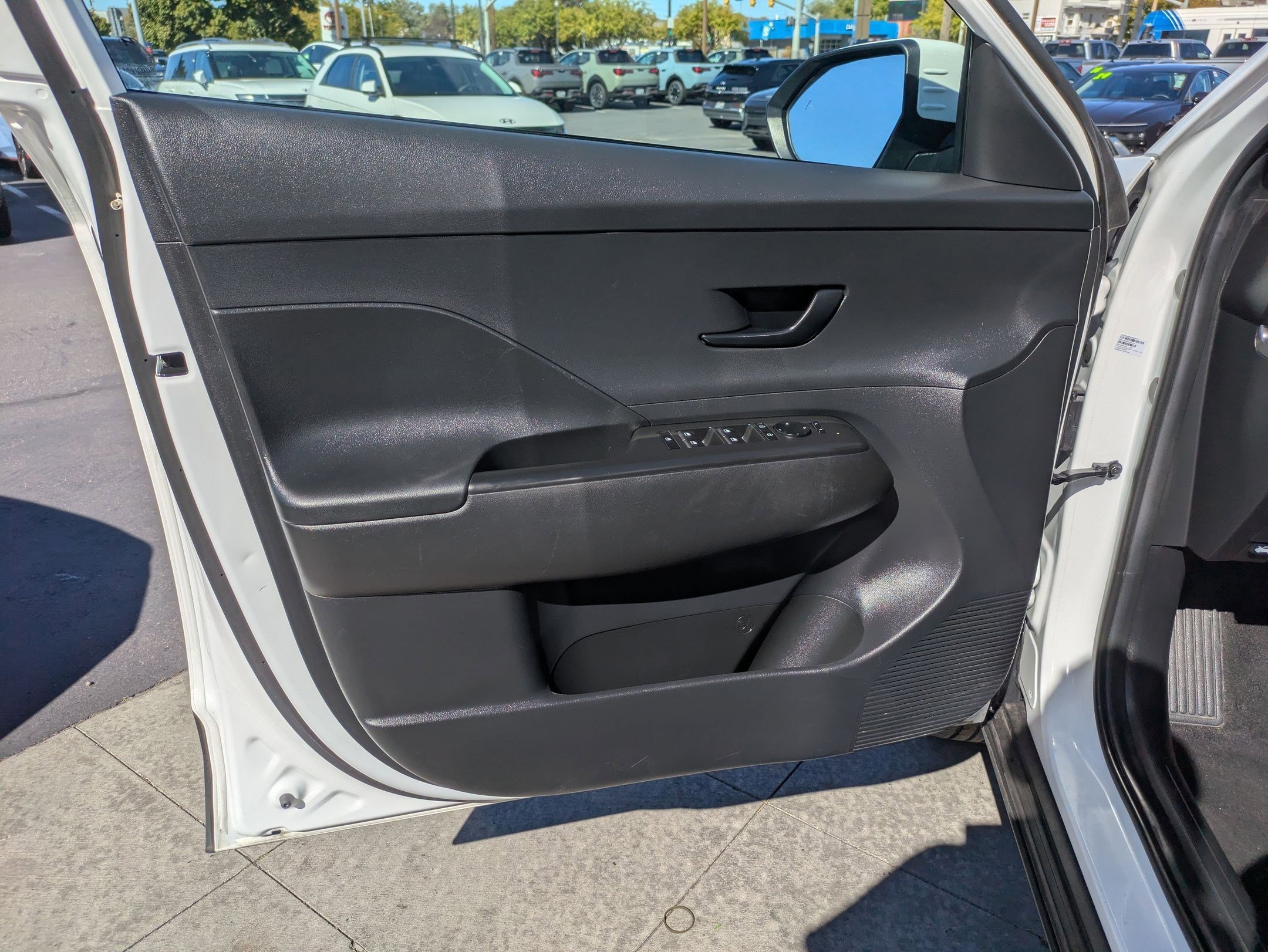 2024 Hyundai Kona SEL photo 10
