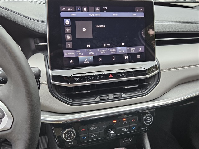 2024 Jeep Compass Limited photo 18