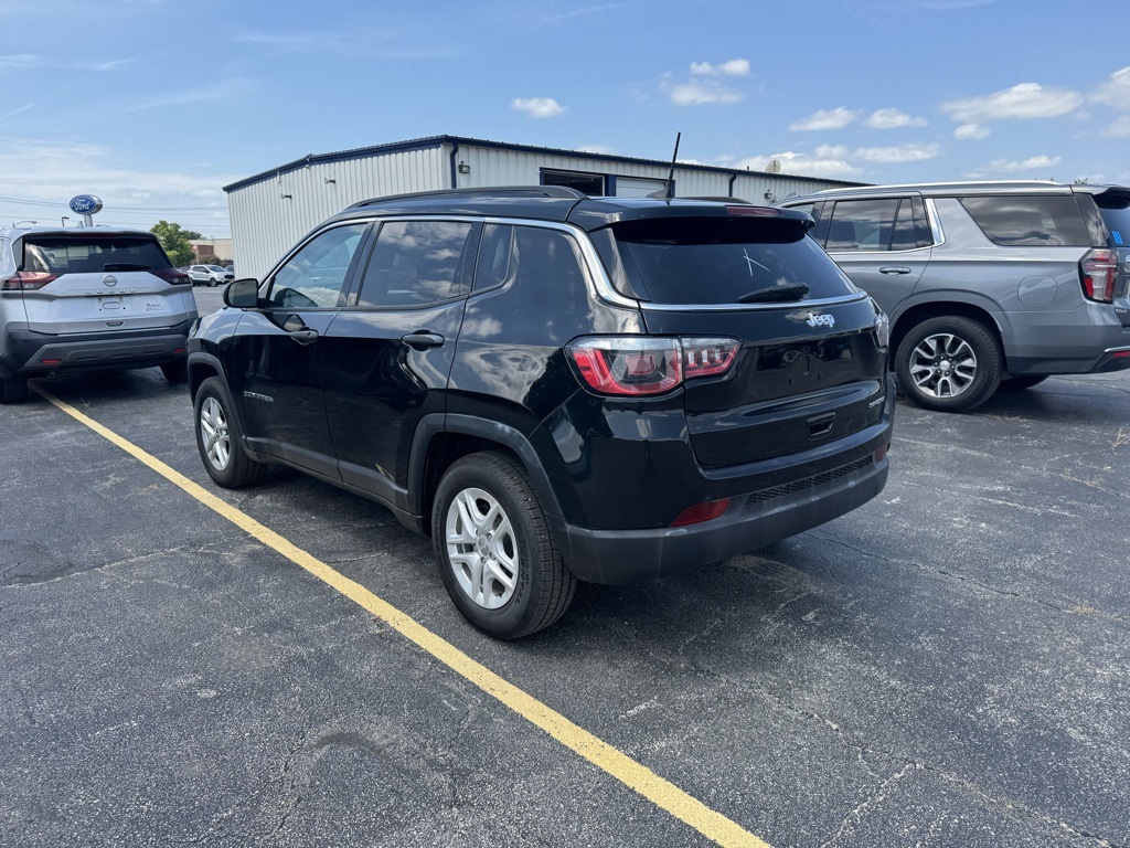 2019 Jeep Compass Sport photo 3
