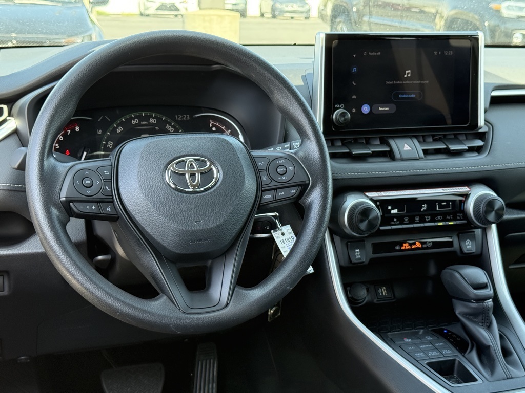 2025 Toyota RAV4 LE photo 30