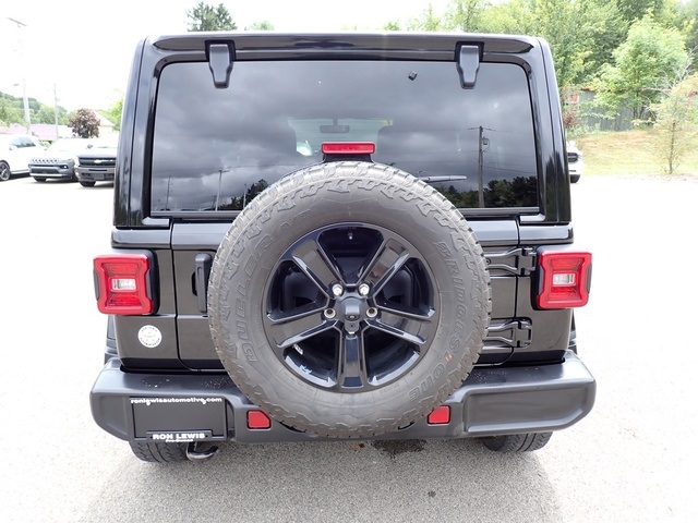 2021 Jeep Wrangler Unlimited Sahara Altitude photo 3