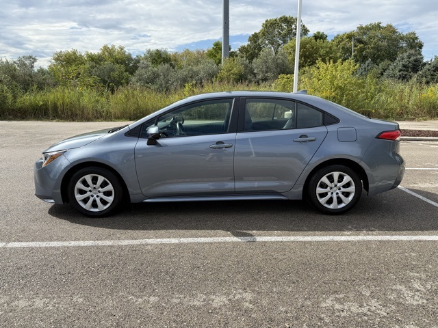 2024 Toyota Corolla LE photo 11