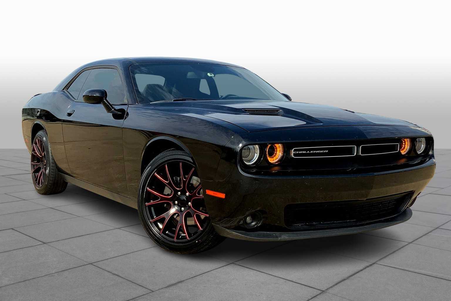 Used 2018 Dodge Challenger SXT Plus with VIN 2C3CDZAG7JH286979 for sale in Shreveport, LA