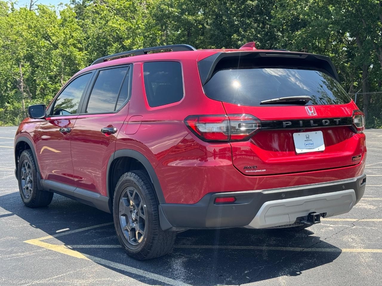 2023 Honda Pilot TrailSport photo 3