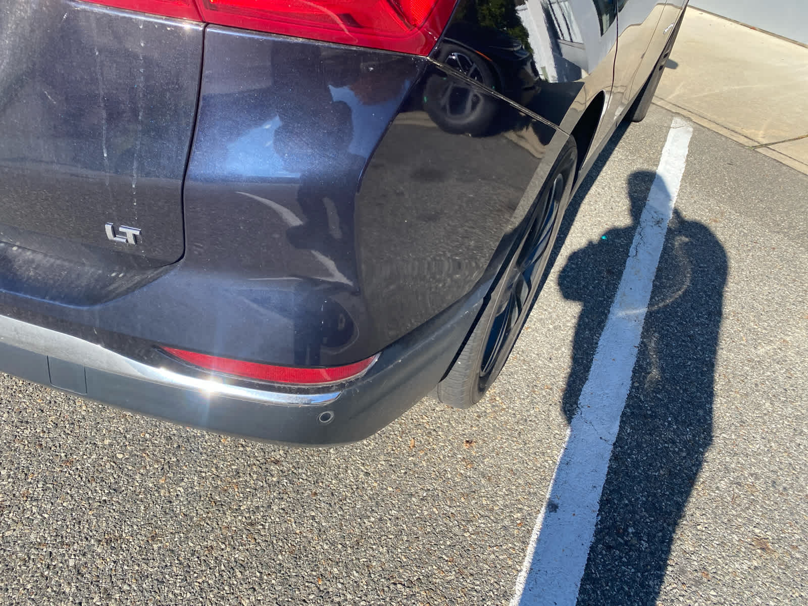 2021 Chevrolet Equinox LT photo 4