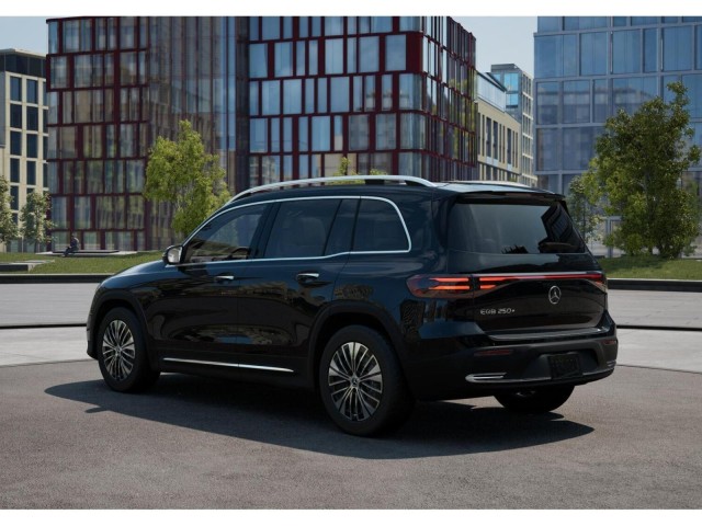 2025 Mercedes Benz EQB photo 28