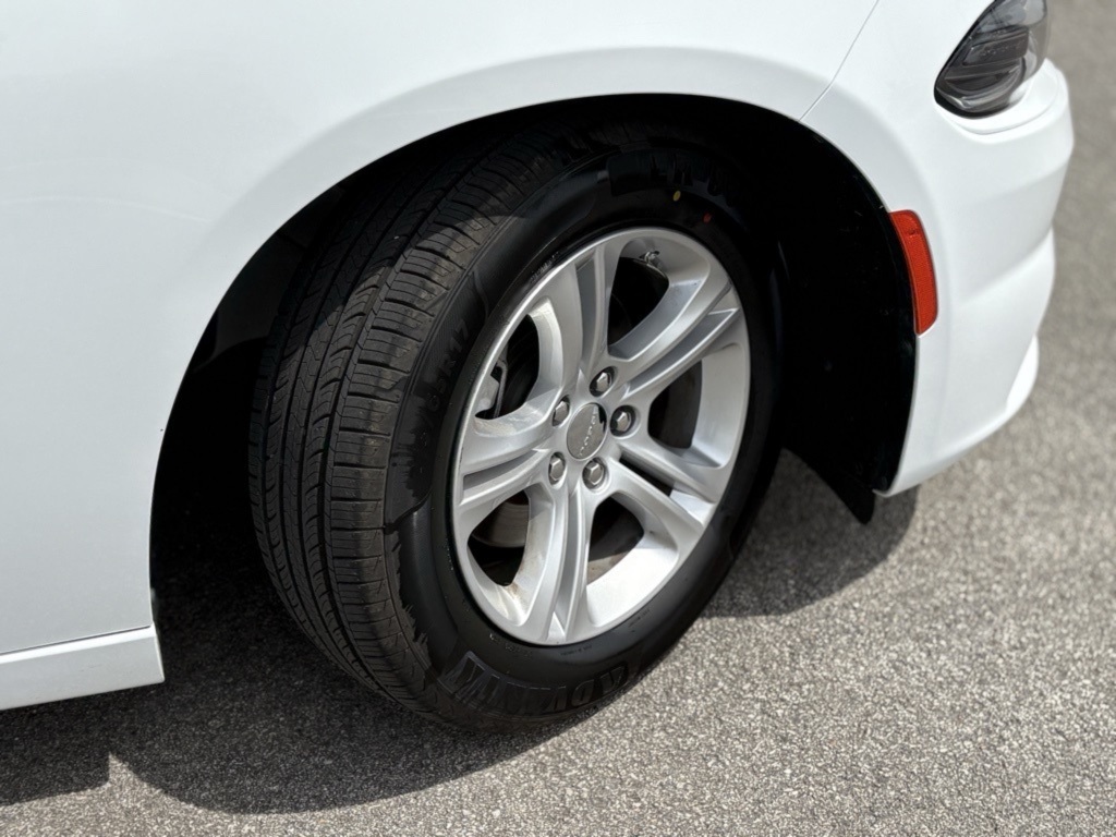 2023 Dodge Charger SXT photo 7