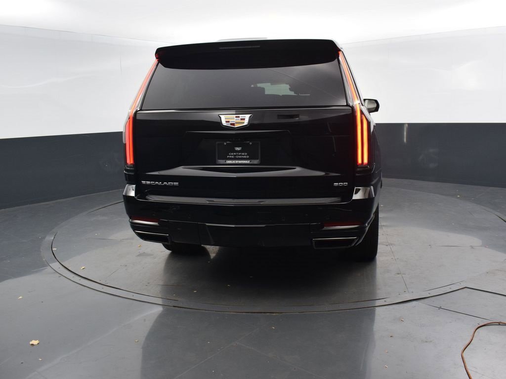 2025 Cadillac Escalade ESV Sport photo 4