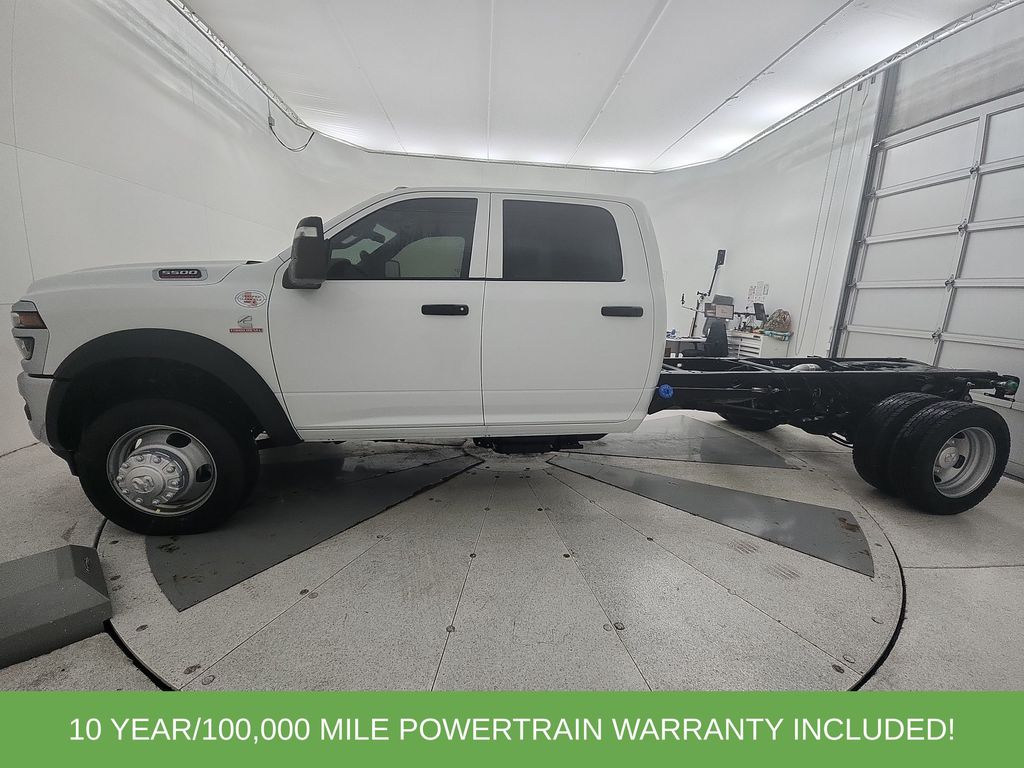 2026 Ram 5500 Tradesman photo 4
