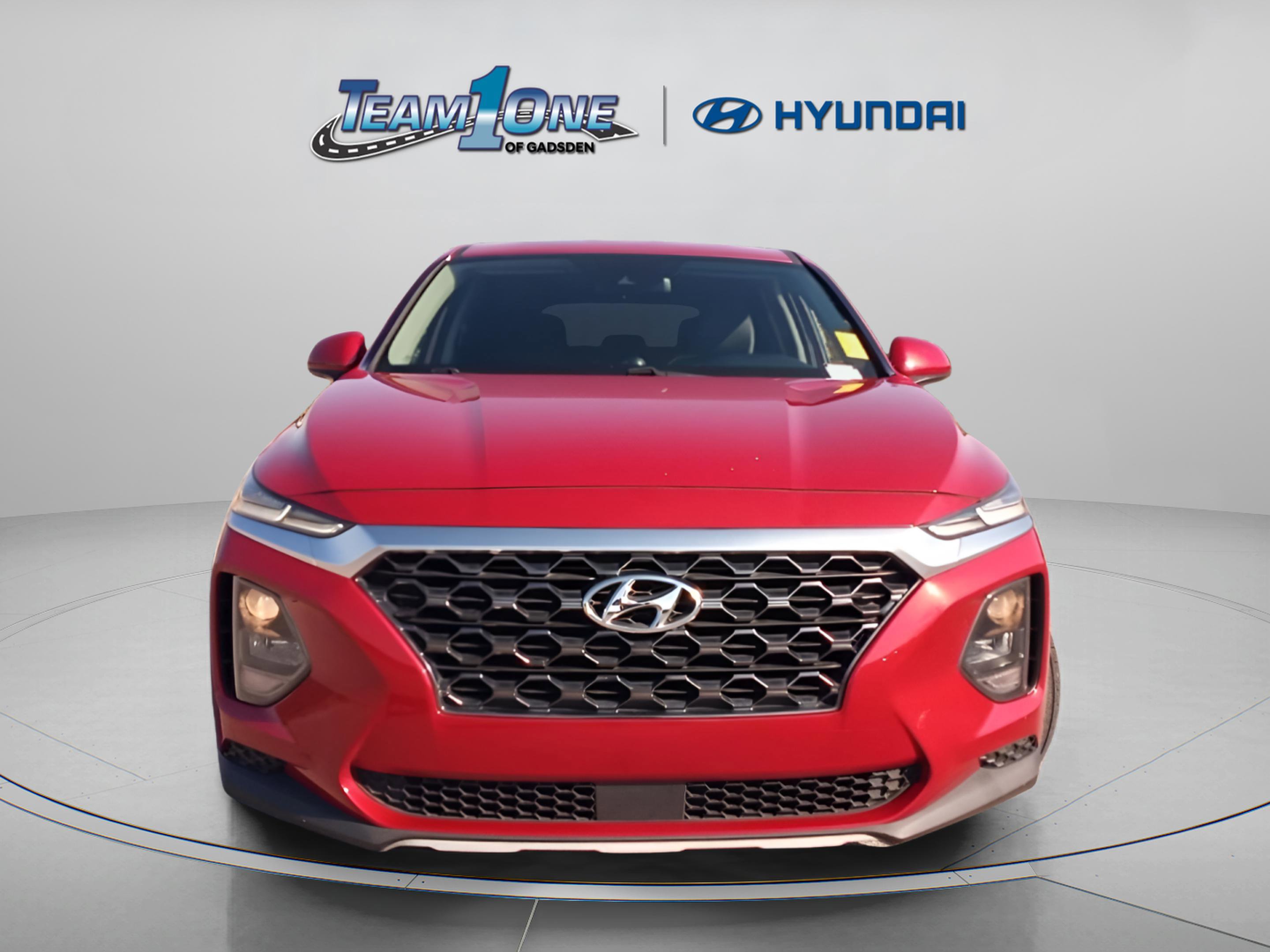 2019 Hyundai Santa Fe SE photo 2