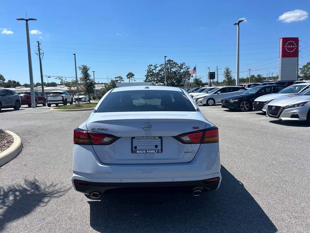 2025 Nissan Altima 2.5 SR photo 6