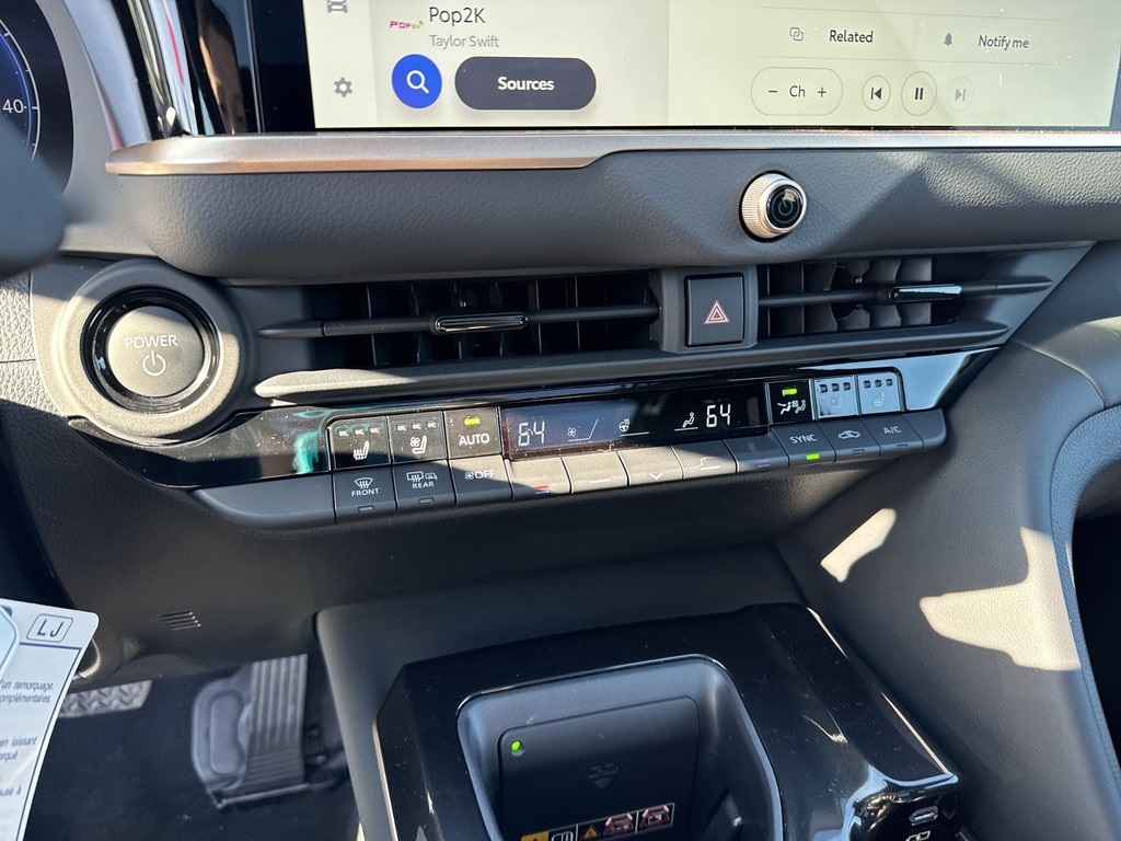 2025 Toyota Crown Platinum photo 9