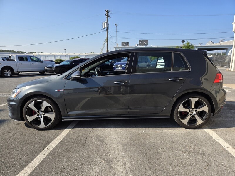 2017 Volkswagen Golf GTI S photo 5
