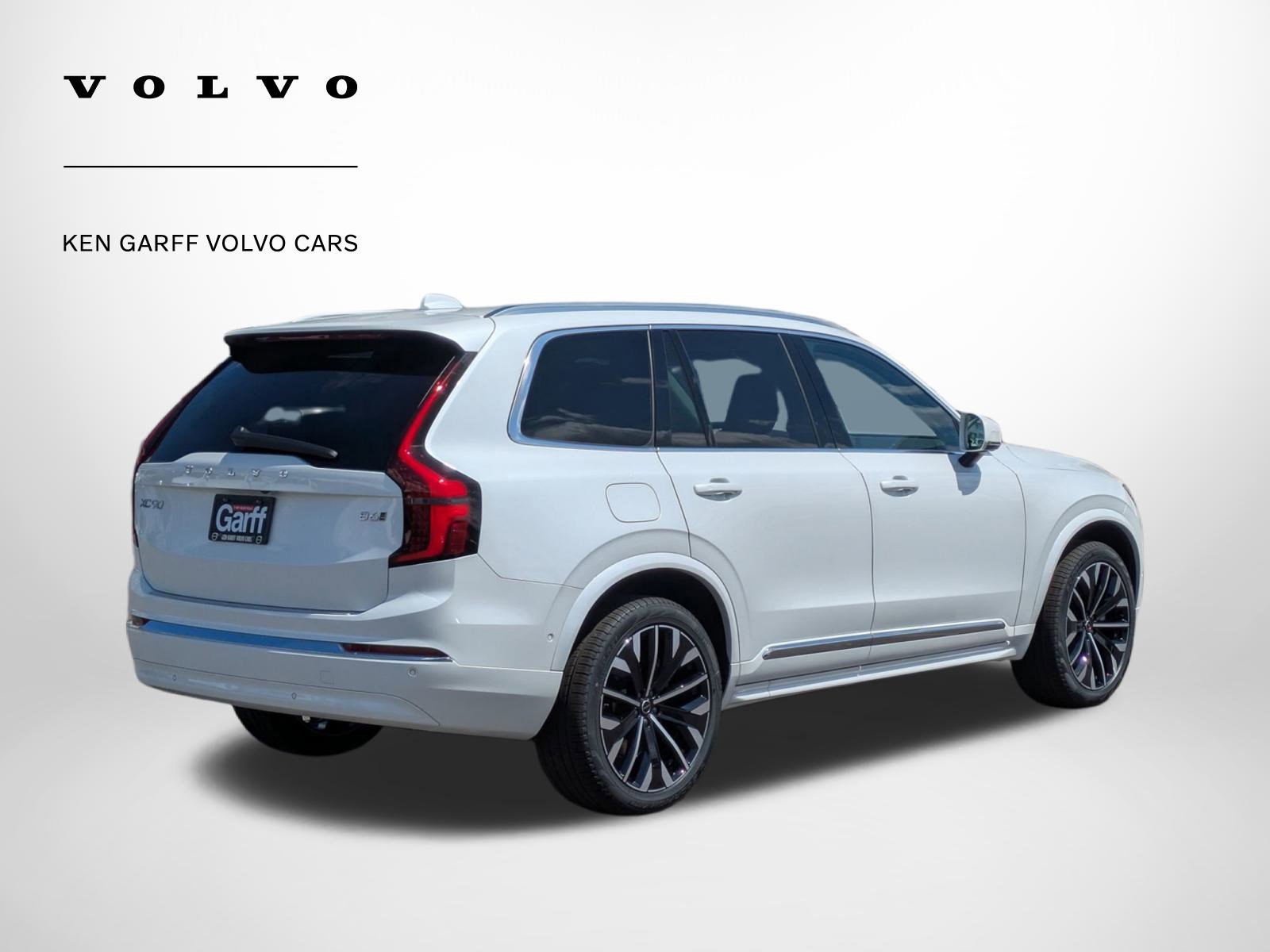 2025 Volvo XC90 Plus photo 3