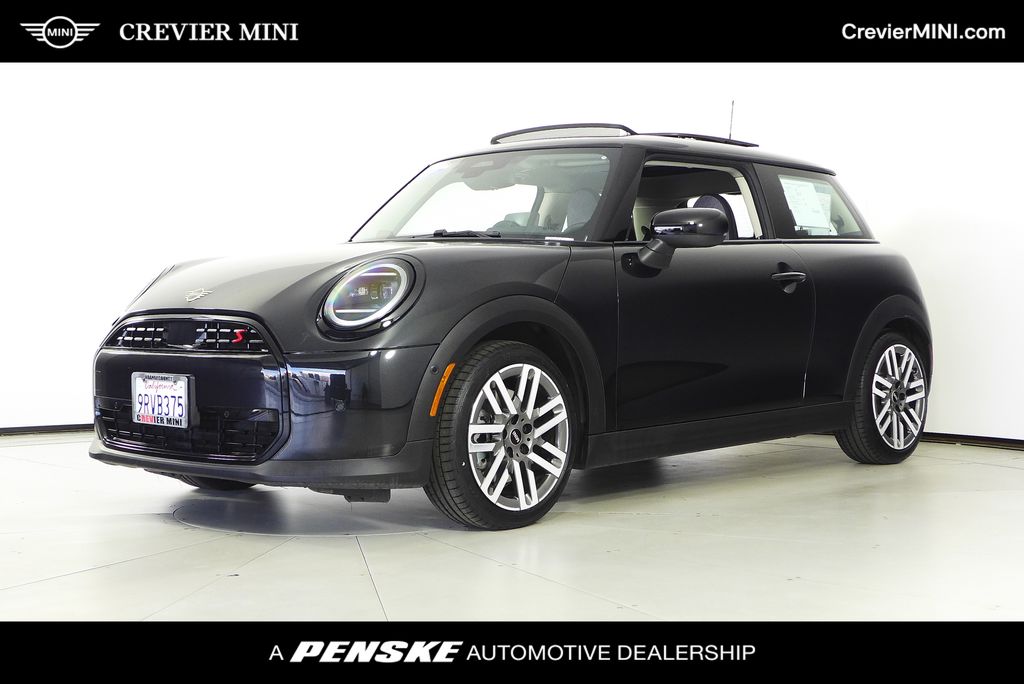 2025 MINI Hardtop 2 Door S's photo