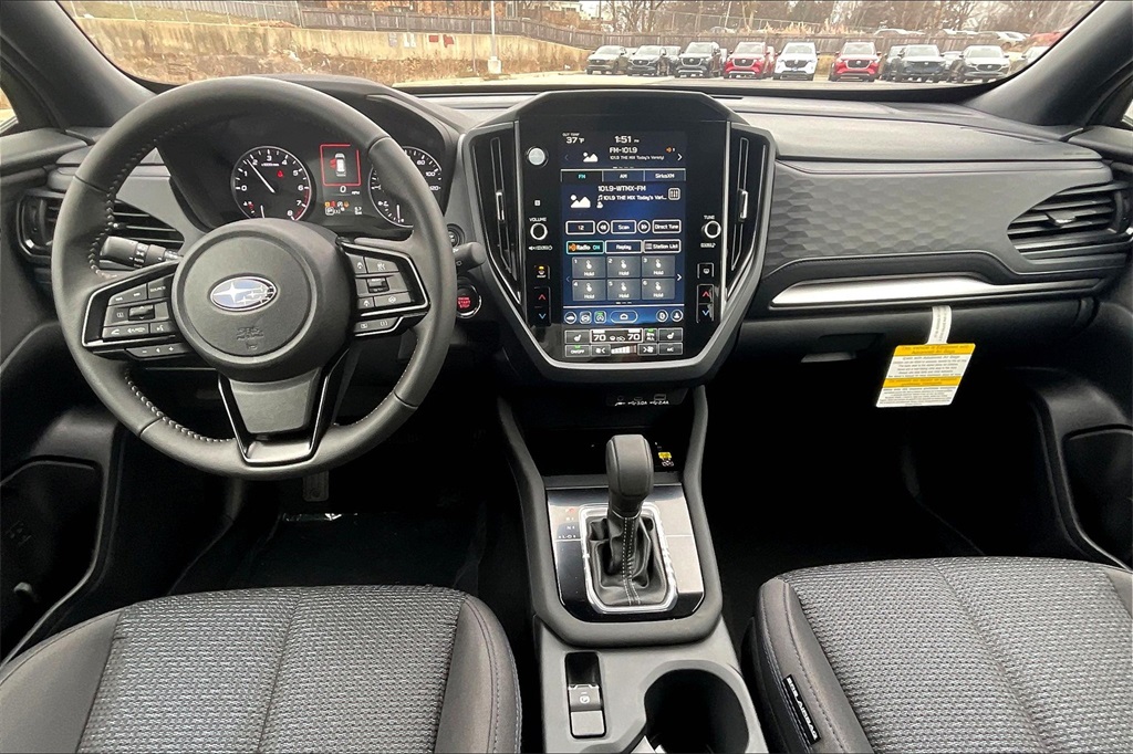 2025 Subaru Forester Premium Base photo 4