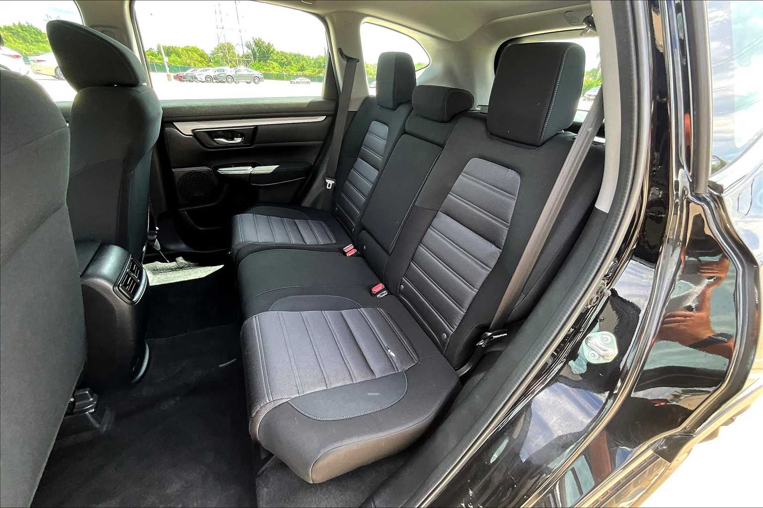 2020 Honda CR-V LX photo 19