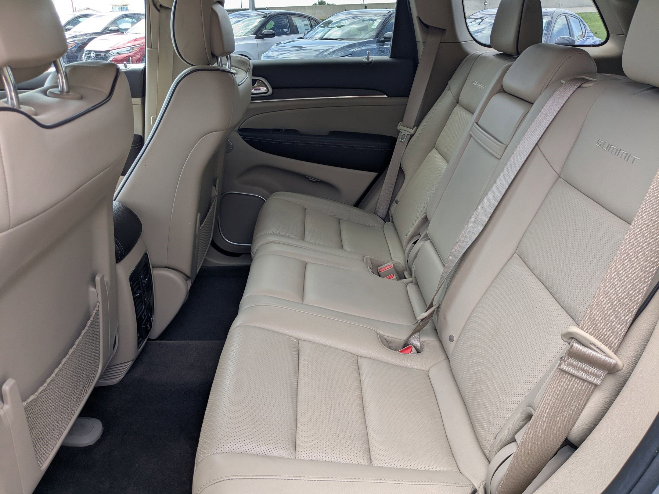 2021 Jeep Grand Cherokee Summit photo 28