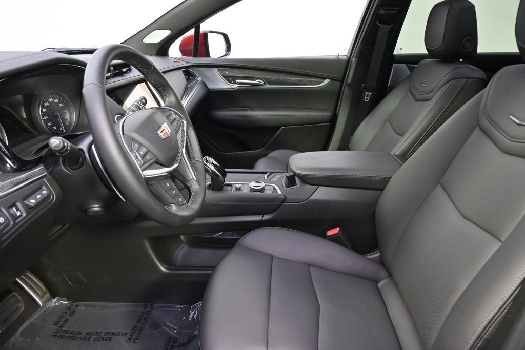 2025 Cadillac XT5 Sport photo 11