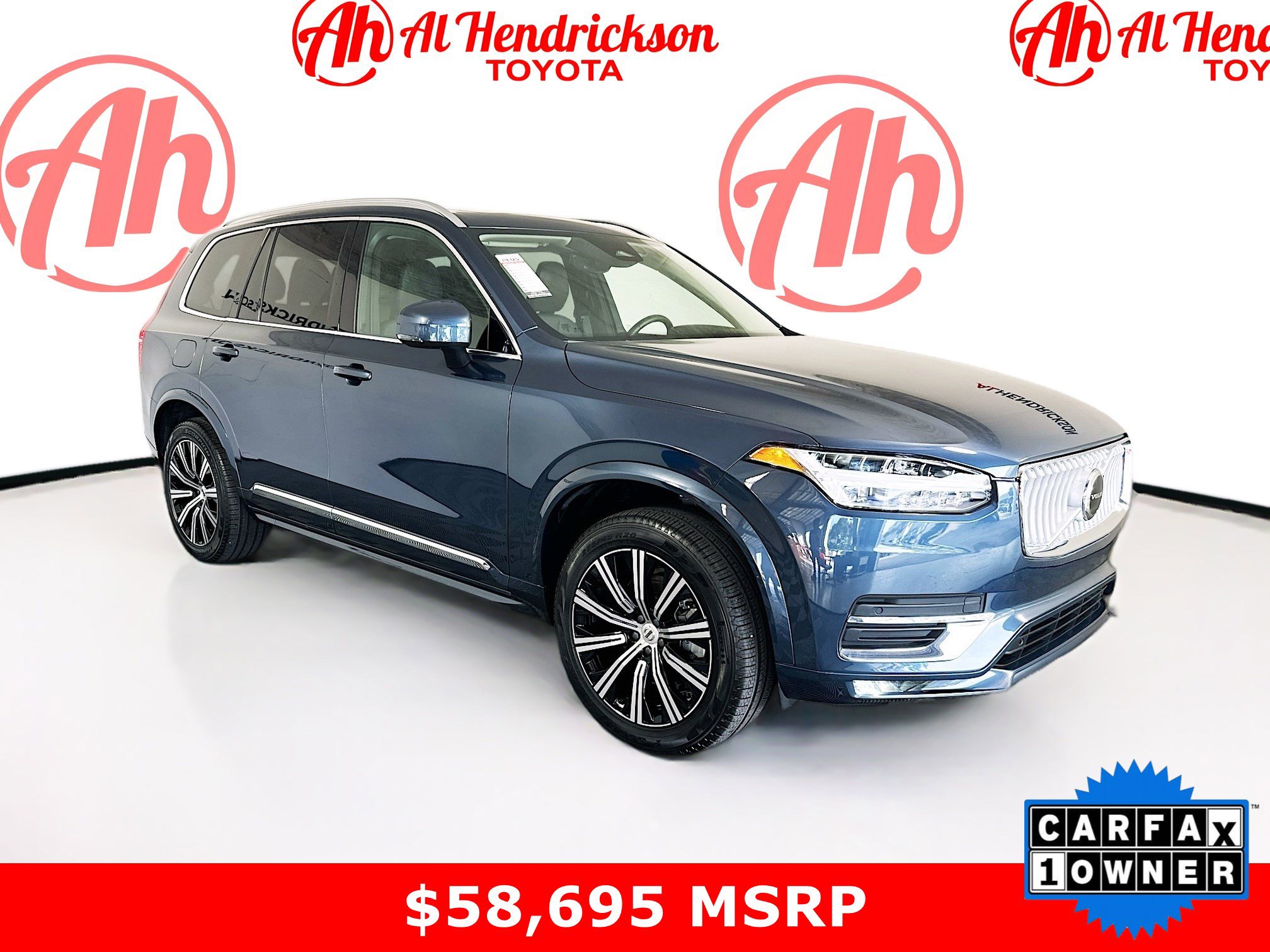 2025 Volvo XC90 Core's photo