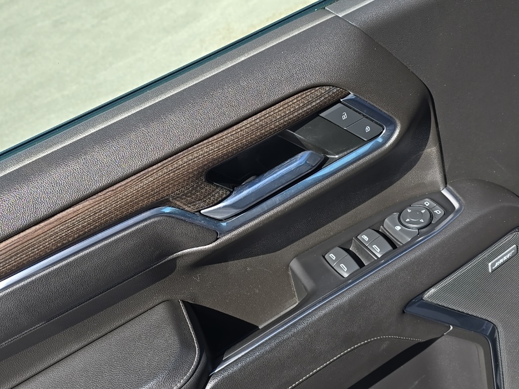 2022 Chevrolet Silverado 1500 RST photo 9