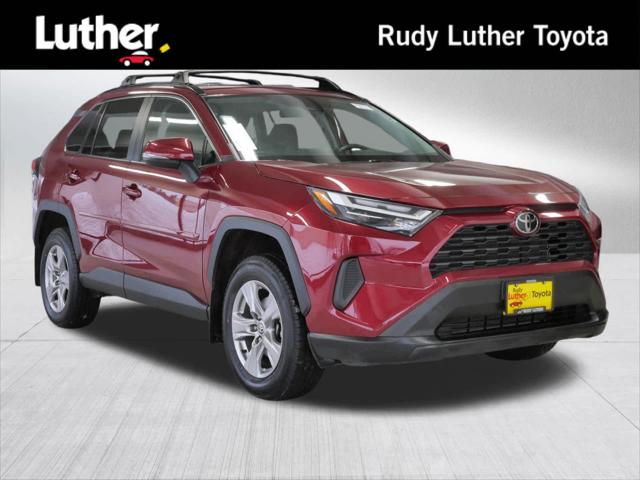 2022 Toyota RAV4 XLE's photo
