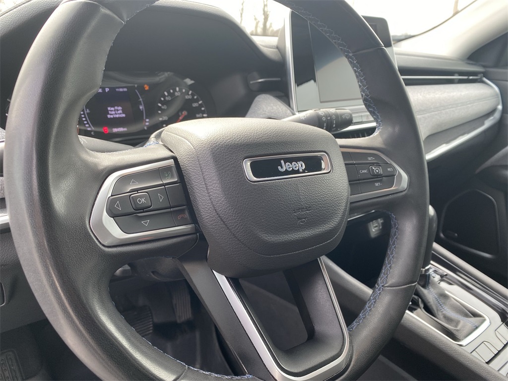 2022 Jeep Compass Latitude photo 12